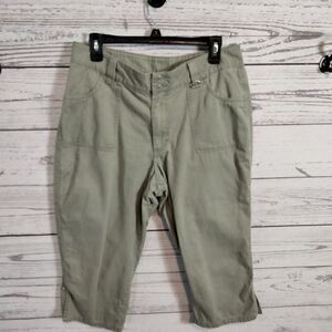 "Riders" woman's capris  